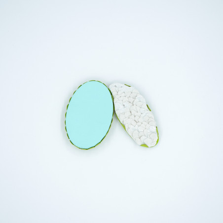 Broche de Porcelana blanco y madera- pieza única