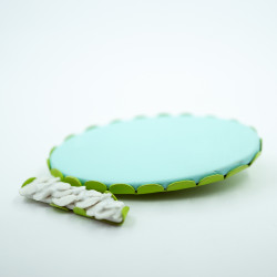 Broche de Porcelana blanco y madera- pieza única 2