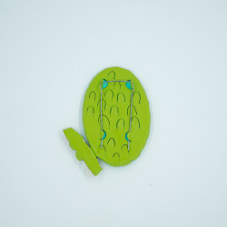 Broche de Porcelana blanco y madera- pieza única 2